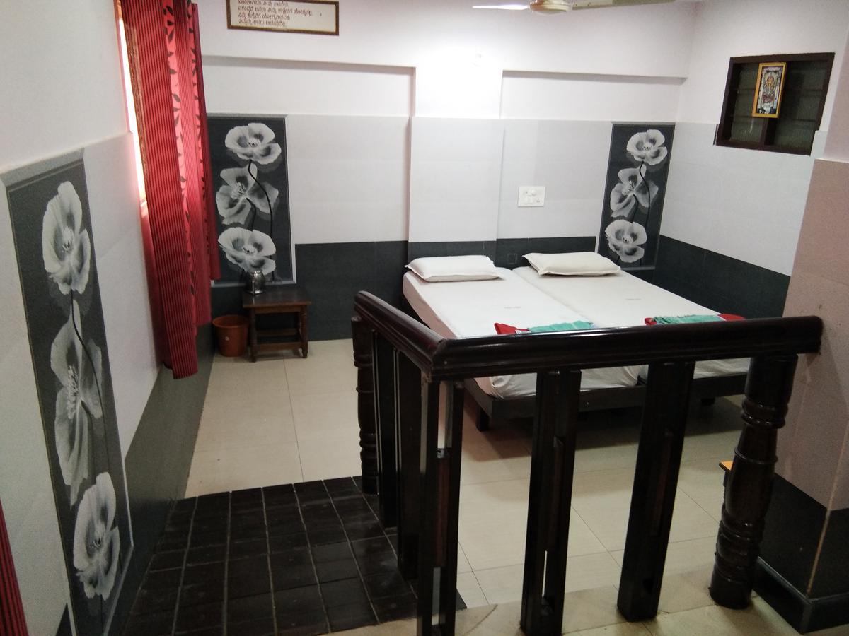 Hotel Sanman Lodge Shimoga Dış mekan fotoğraf